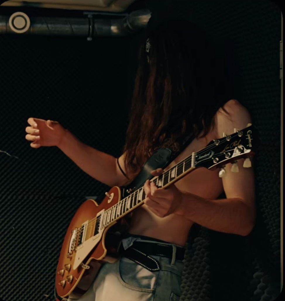 Labaduk, lead guitar · founder